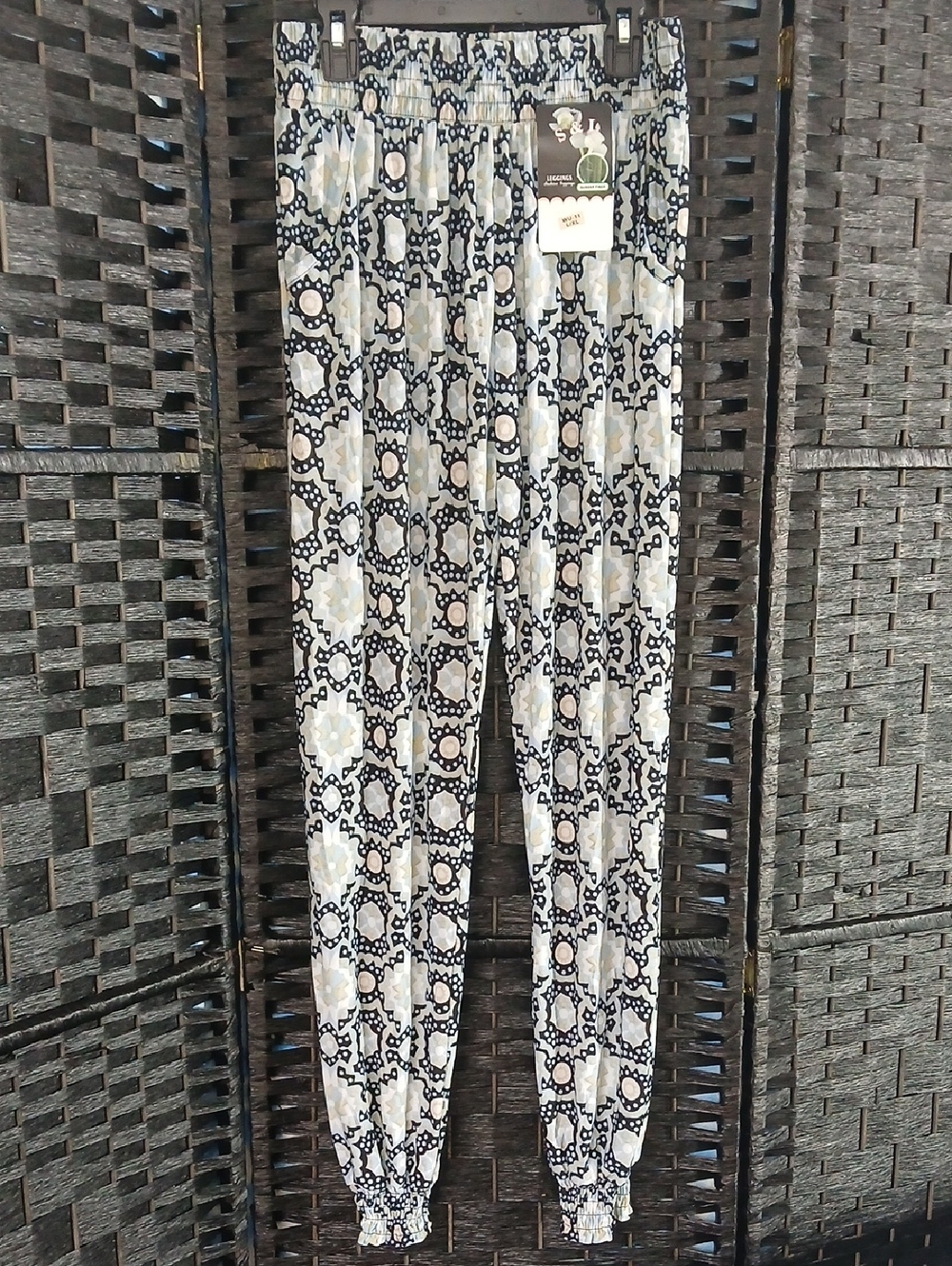 NWT S&L Geometric Patterned Leggings Bamboo Fiber Loungewear Womens L/XL